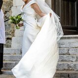 La Princesa Alexandra de Luxemburgo llegando a su boda religiosa con Nicolas Bagory