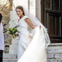 La Princesa Alexandra de Luxemburgo llegando a su boda religiosa con Nicolas Bagory