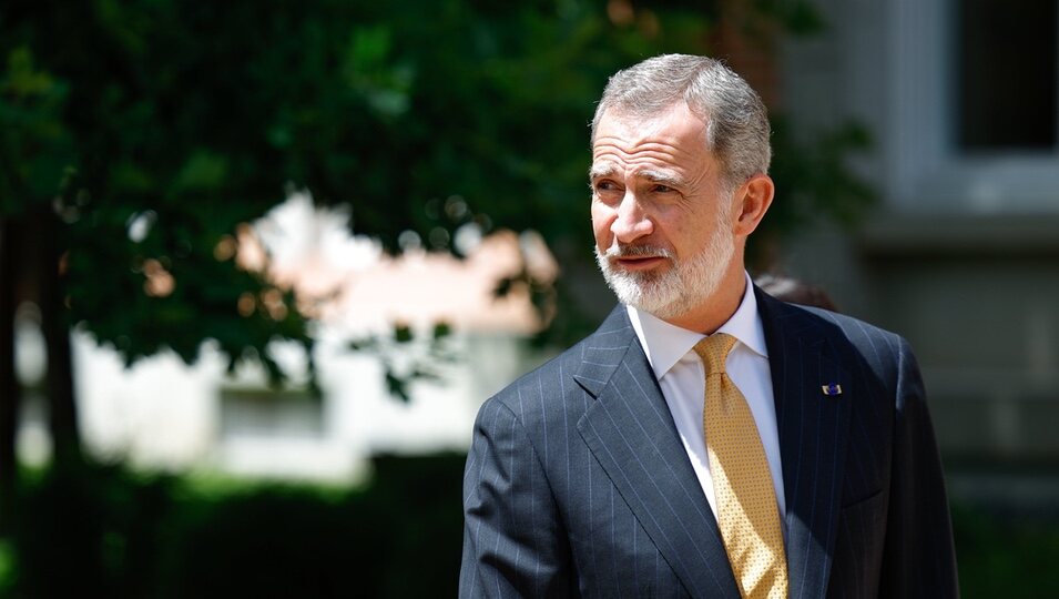 El Rey Felipe VI en los jardines de La Zarzuela durante la Visita de Estado del Presidente de Colombia a España