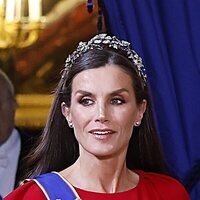 La Reina Letizia con la Tiara Floral en la cena de gala al Presidente de Colombia, Gustavo Petro