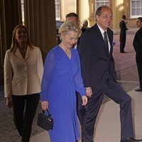 Ursula von der Leyen y su marido en la recepción previa a la coronación de Carlos III