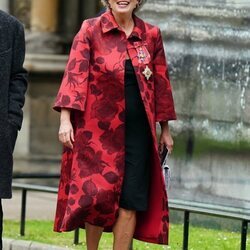 Emma Thompson es fotografiada llegando a la Coronación de Carlos III