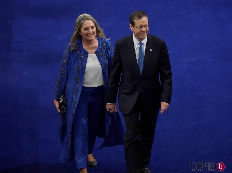 El Presidente de Israel,  Isaac Herzog, y su mujer Mechal en la Coronación de Carlos III