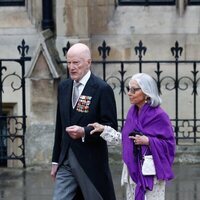 Simeón de Bulgaria y Margarita Gómez Acebo en la Coronación de Carlos III