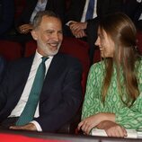 El Rey Felipe VI y la Infanta Sofía, muy cómplices en la final de la Copa del Rey 2023