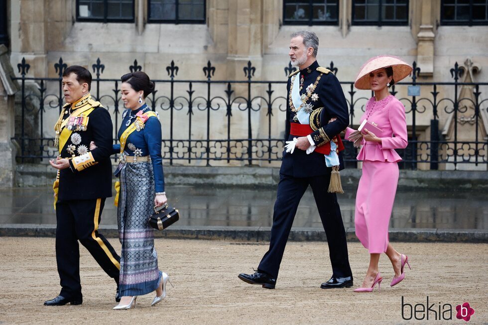 Los Reyes de Tailandia y los Reyes Felipe y Letizia en la Coronación de Carlos III