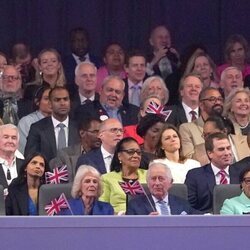 Los Reyes Carlos y Camilla, Peter Phillips y Marie Chantal de Grecia en el Concierto de la Coronación