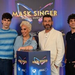 Javier Calvo, Mónica Naranjo, Arturo Valls y Javier Ambrossi en la presentación de 'Mask Singer 3'