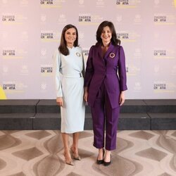 La Reina Letizia y la Primera Dama de Croacia en un congreso en Zagreb