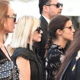 Eugenia Martínez de Irujo y Tana Rivera en el funeral de Cristo Báñez