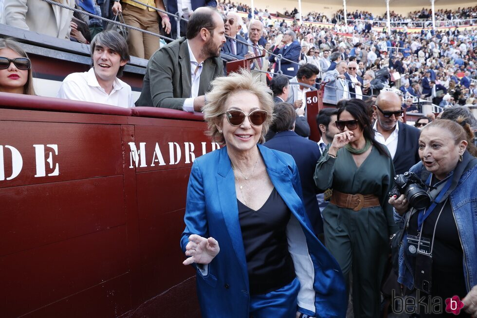 Ana Rosa Quintana acude a los toros en la Feria de San Isidro de Madrid 2023