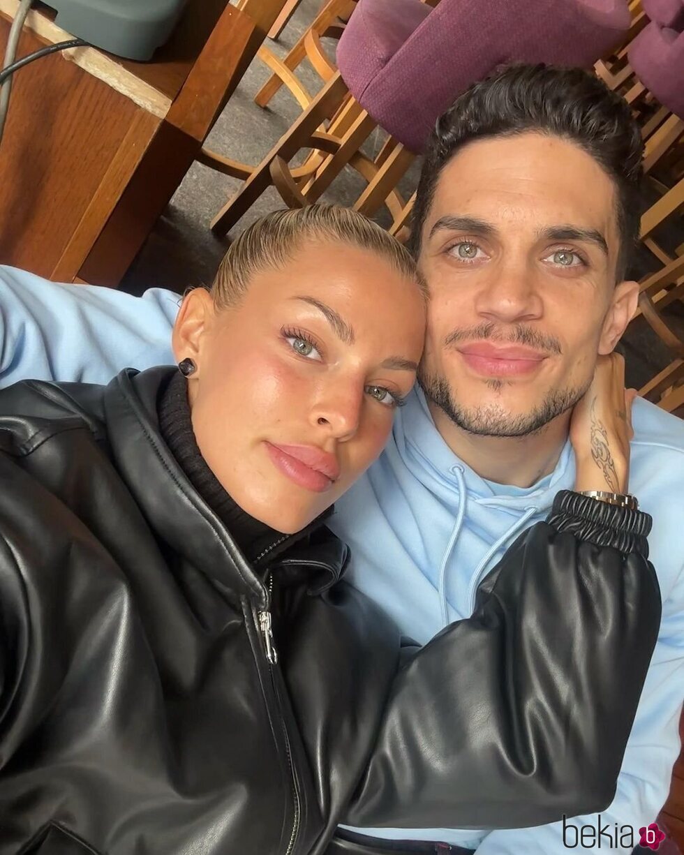 Marc Bartra y Jessica Goicoechea juntos