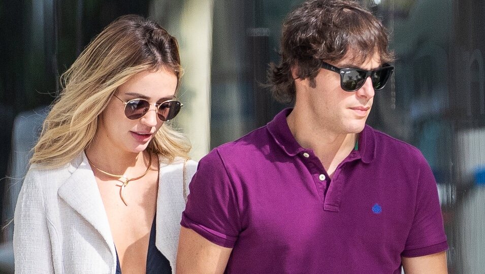 Jordi Cruz y Rebecca Lima dando un paseo por Madrid