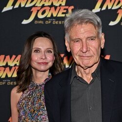 Harrison Ford y Calista Flockhart en la presentación de 'Indiana Jones y el dial del destino' en Cannes