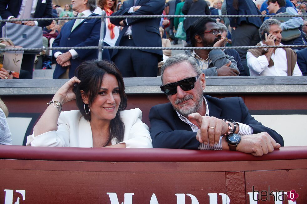 Carlos Herrera y Pepa Gea en la plaza de toros de Las Ventas