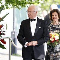 Carlos Gustavo y Silvia de Suecia en la entrega del Premio Polar 2023