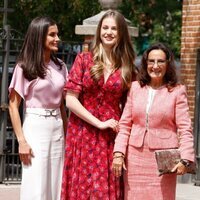 La Reina Letizia, la Princesa Leonor y Paloma Rocasolano en la Confirmación de la Infanta Sofía