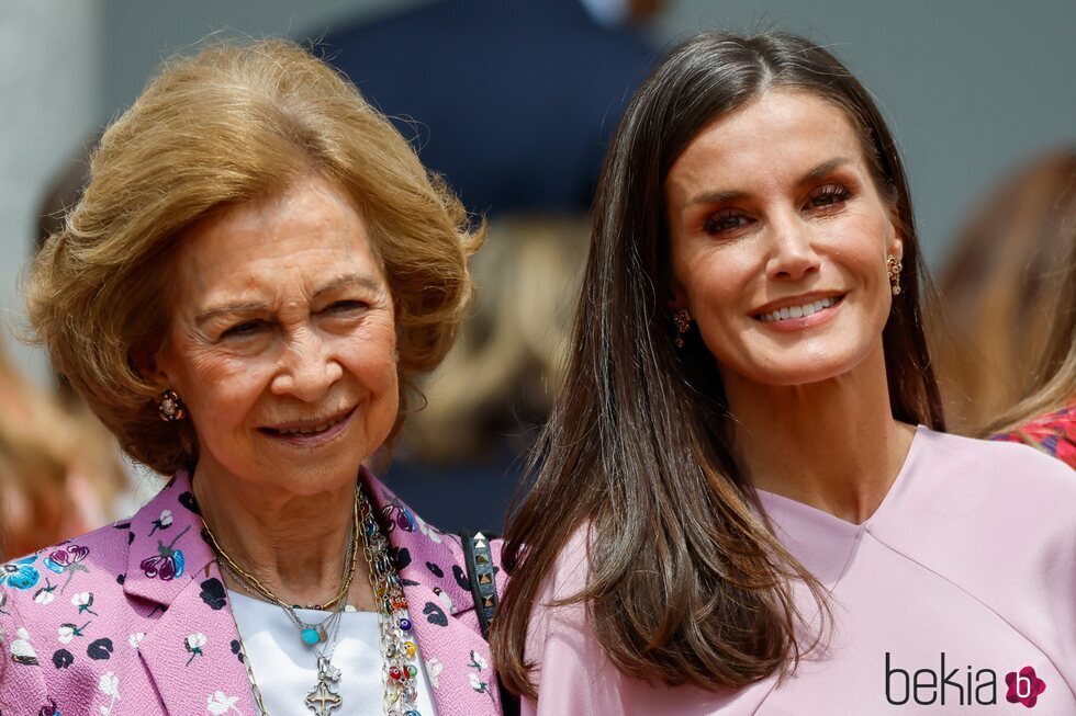 La Reina Sofía y la Reina Letizia en la Confirmación de la Infanta Sofía