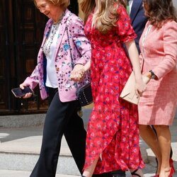 La Reina Sofía y la Princesa Leonor, de la mano en la Confirmación de la Infanta Sofía