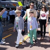 Andrea Casiraghi, Carlota Casiraghi, Tatiana Santo Domingo, Sasha Casiraghi y Raphaël Elmaleh en el Gran Premio de Mónaco 2023