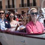 Pierre Casiraghi y Beatrice Borromeo y Alexandra de Hannover y Ben Sylvester Strautmann en el centenario de Rainiero de Mónaco