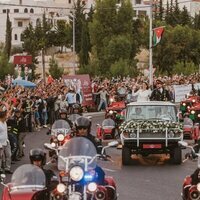 Hussein y Rajwa de Jordania en la caravana roja por su boda