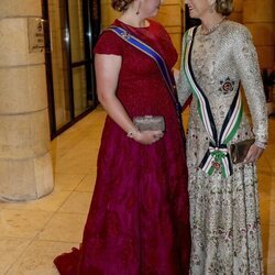 Máxima de Holanda y Amalia de Holanda, muy cómplices en la recepción por la boda de Hussein y Rajwa de Jordania