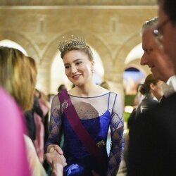 Elisabeth de Bélgica con su tiara en la recepción por la boda de Hussein y Rajwa de Jordania