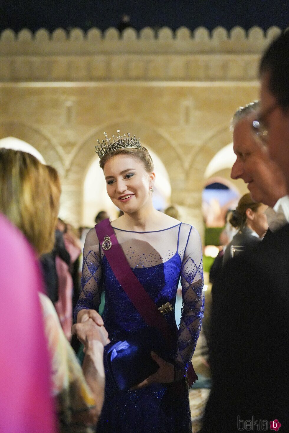 Elisabeth de Bélgica con su tiara en la recepción por la boda de Hussein y Rajwa de Jordania