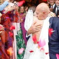 La foto más tierna de Kiko Matamoros abrazando a Marta López Álamo tras su boda