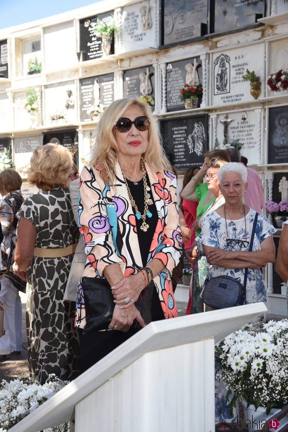 Rosa Benito en el 17 aniversario de la muerte de Rocío Jurado