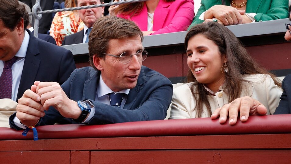 José Luis Martínez-Almeida y Teresa Urquijo y Moreno en las Ventas