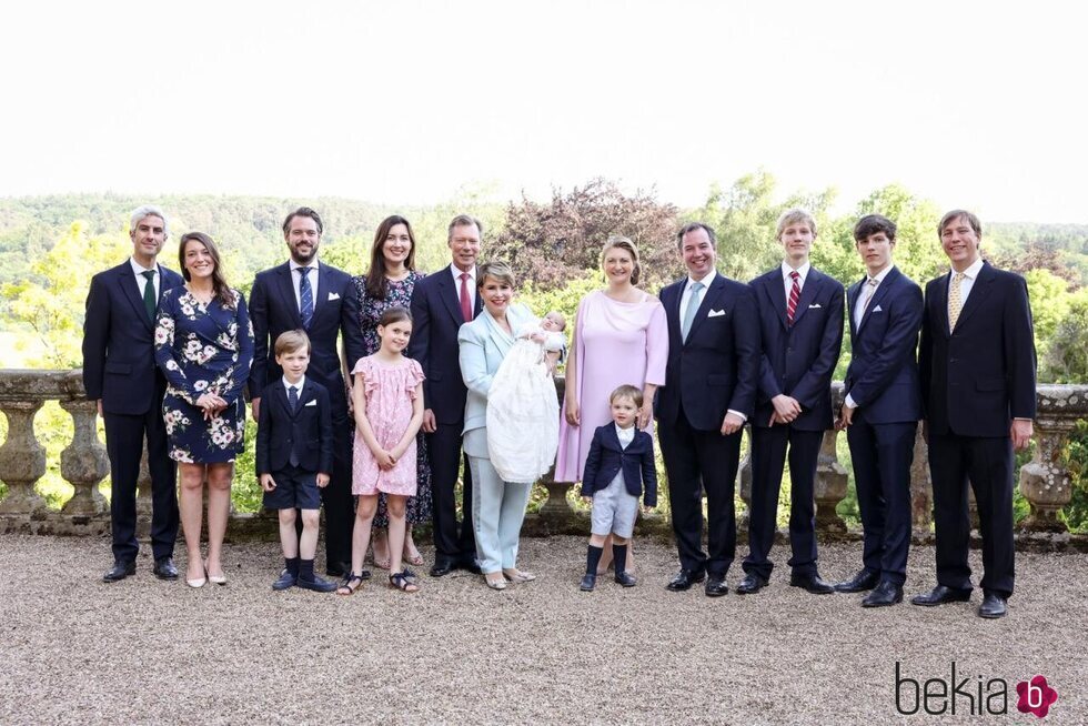 La Familia Gran Ducal de Luxemburgo en el bautizo de François de Luxemburgo