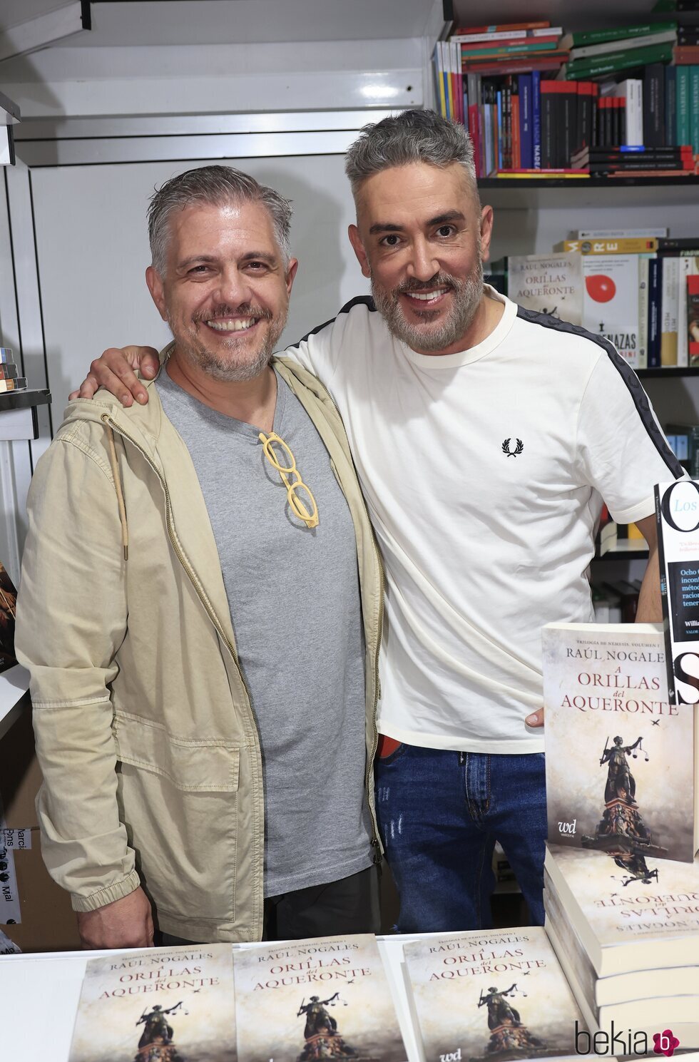 Kiko Hernández y Raúl Nogales en la Feria del Libro de Madrid 2023