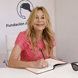 Ana Obregón en la firma de su libro en la Feria del Libro de Madrid 2023