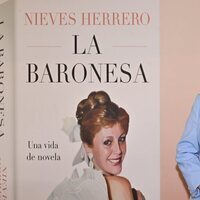 Nieves Herrero en la presentación de su novela 'La Baronesa'