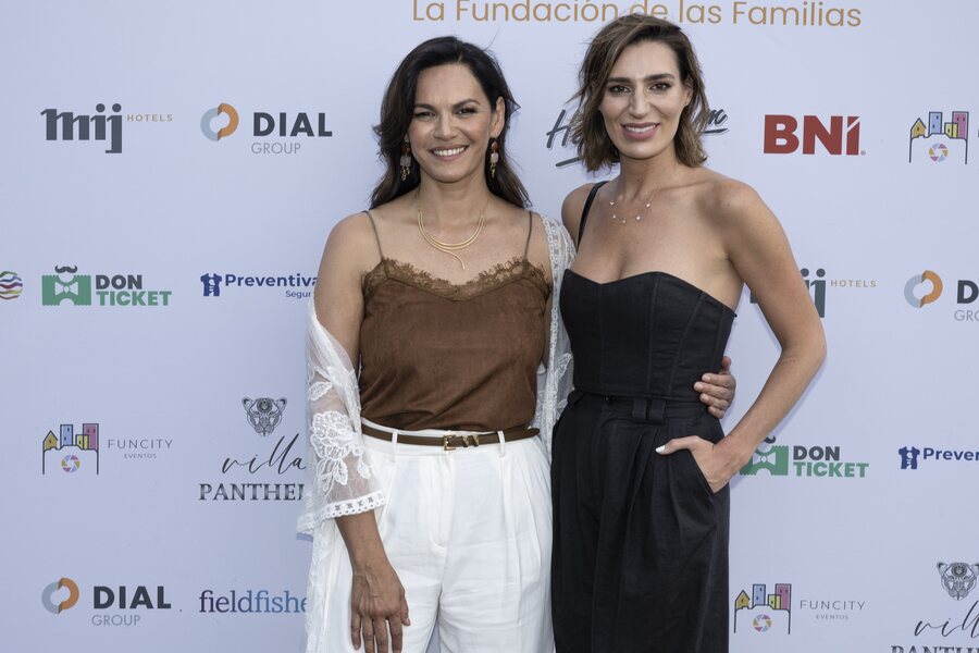 Fabiola Martínez y Eugenia Osborne en el tardeo solidario de la Fundación Bertín Osborne