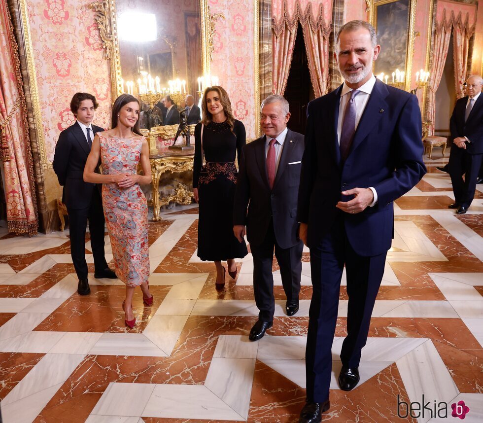 Los Reyes Felipe y Letizia con Abdalá y Rania de Jordania y Hashem de Jordania en un almuerzo en el Palacio Real