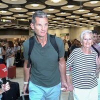 Iñaki Urdangarin y su madre en Madrid tras haber asistido a la graduación de Irene Urdangarin