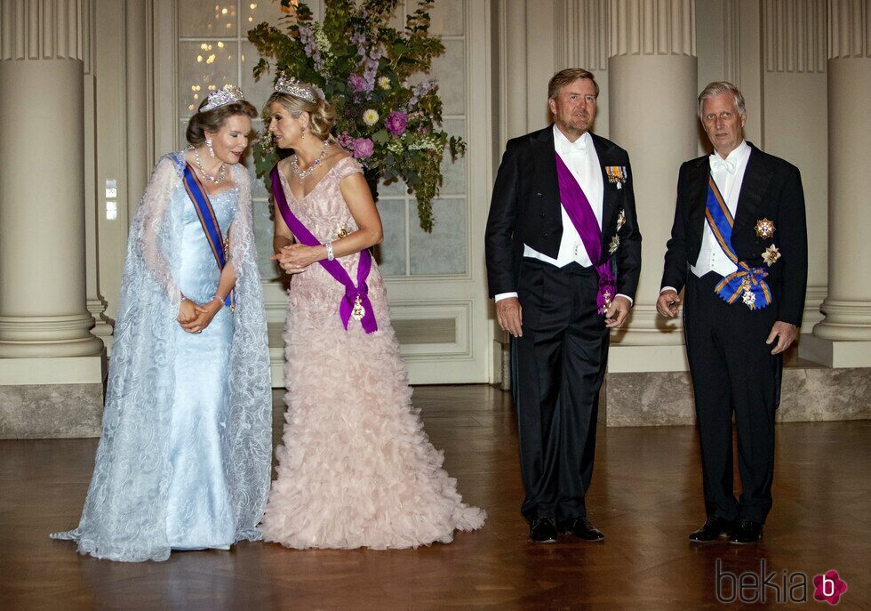 Los Reyes de Bélgica y los Reyes de Holanda en la cena por la Visita de Estado de los Reyes de Holanda a Bélgica