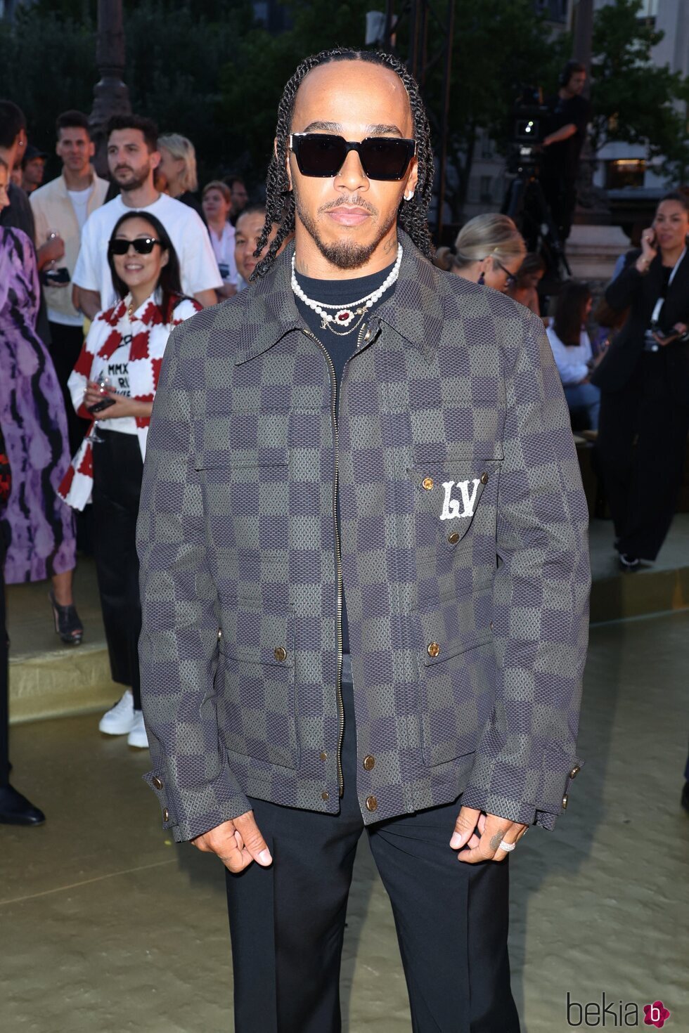 Lewis Hamilton en el desfile de Louis Vuitton en París