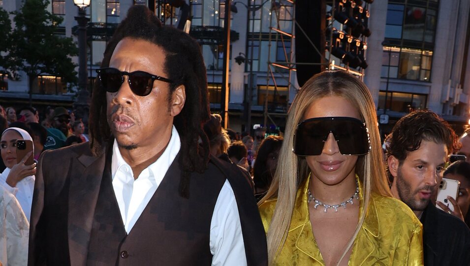 Beyonce y Jay Z en el desfile de Louis Vuitton en París