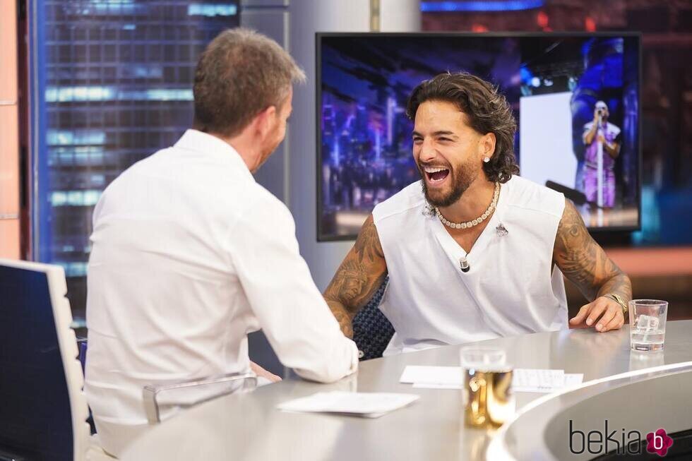 Maluma divirtiéndose en 'El Hormiguero' con Pablo Motos