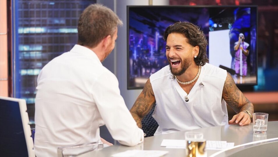 Maluma divirtiéndose en 'El Hormiguero' con Pablo Motos