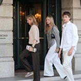 La Infanta Cristina, Irene Urdangarin, Miguel Urdangarin y Pablo Urdangarin en la graduación de Irene Urdangarin