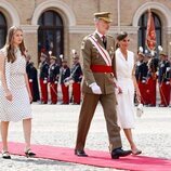 La Princesa Leonor sigue a los Reyes Felipe y Letizia en la entrega de Despachos en la Academia de Zaragoza