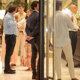 Chábeli Iglesias y Christian Altaba con su hijo Alejandro Altaba y su novia en la fiesta preboda de Tamara Falcó e Íñigo Onieva