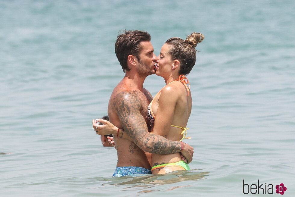 Rodri Fuertes y Marta Castro, todo amor de vacaciones en Ibiza