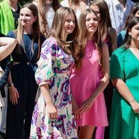 La Princesa Leonor y la Infanta Sofía en la audiencia con alumnos del UWC Atlantic College en La Zarzuela