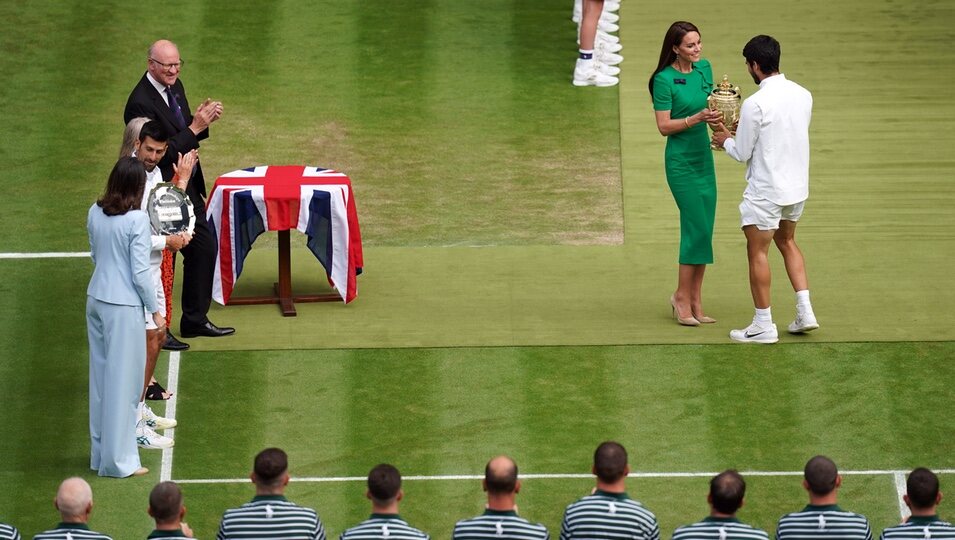 Kate Middleton no se pierde la final de Wimbledon 2023 y hace entrega de su premio a Carlos Alcaraz